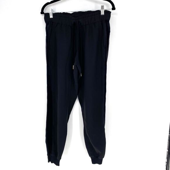 Lululemon On The Fly Pant Velvet Trim Jogger Black Size 6
